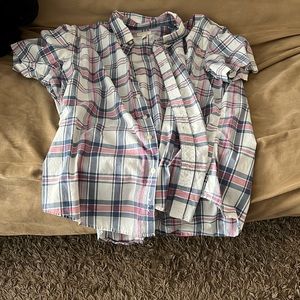 Men’s short sleeved button down